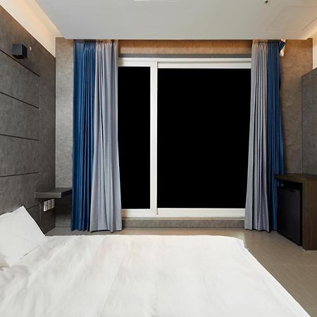 Elren Hotel Jeju 西归浦市 外观 照片